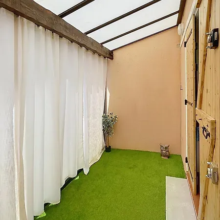 Holiday home Maison Village Acces Et Commerces A Pieds